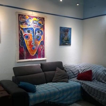 Ampia Stanza Con Bagno Privato, Centro Sassari Apartment Luaran gambar