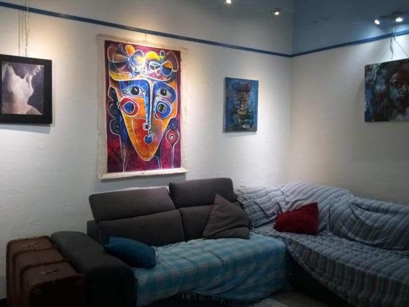 Ampia Stanza Con Bagno Privato, Centro Sassari Apartment Luaran gambar