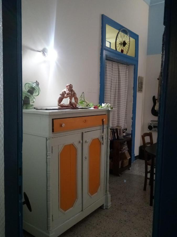 Ampia Stanza Con Bagno Privato, Centro Sassari Apartment Luaran gambar